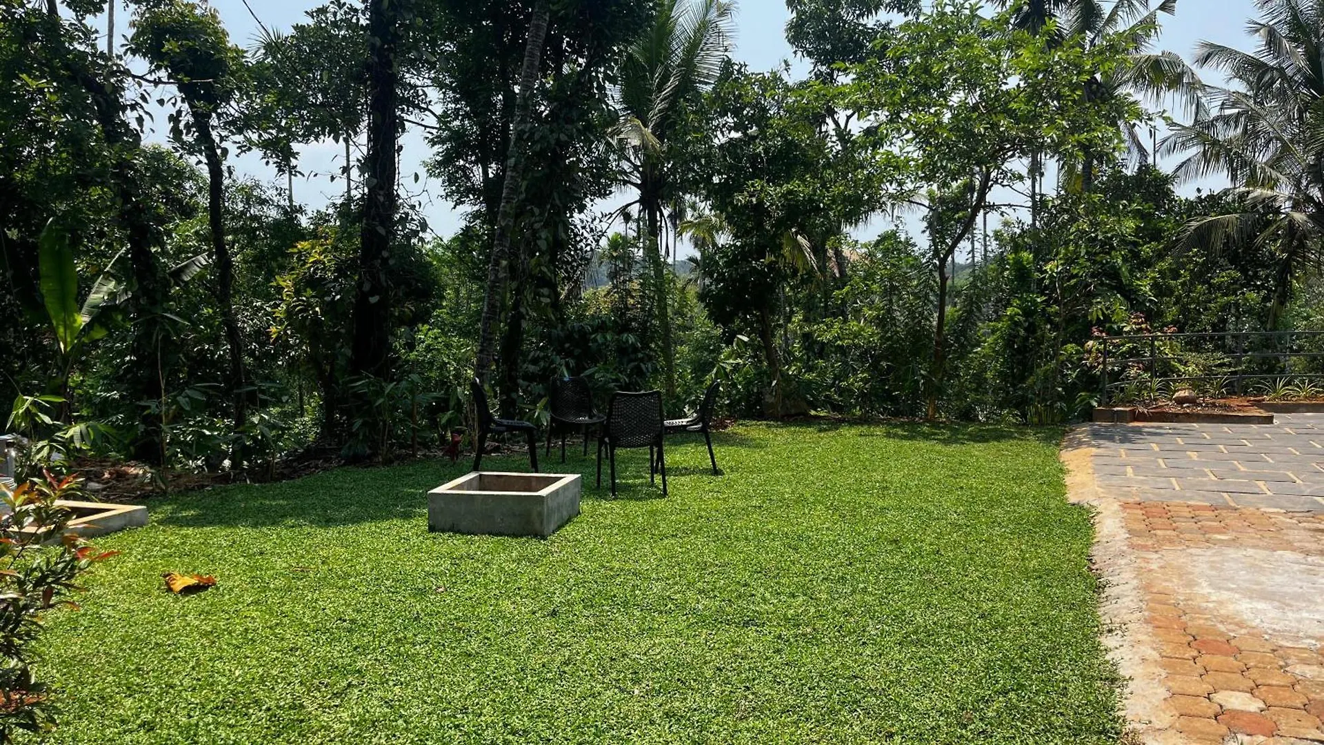 Pragathi Homestay Mananthavady Villa