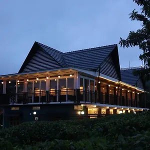  Resort Jungle View